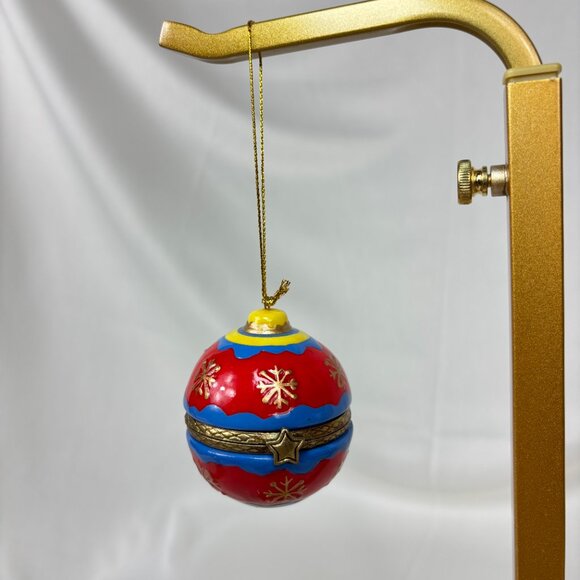 Hinged Porcelain Small Vintage Christmas Ornaments Trinket Boxes Set of 2 - Picture 2 of 13